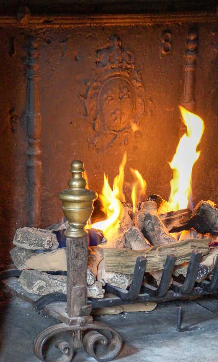 Stampo di legno del piastra camino