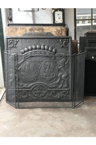 Grande Parascintille | A Mano, Nuovo | 85-126 cm di Larghezza | 77 cm di Altezza