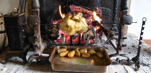 Antico girarrosto per camino